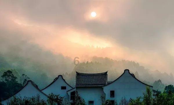 为何女性总是喜欢时髦的穿搭？游戏画面
